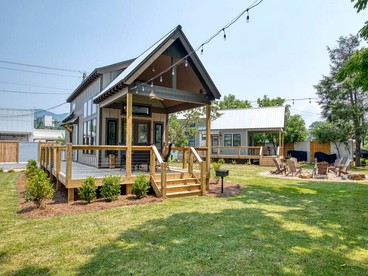 Luminous Modern Tiny House Perfect for Couples in North Carolina - glamping.directory