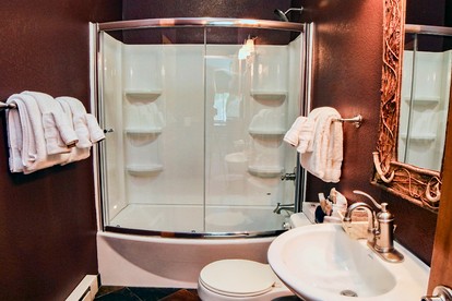 Cozy Cabin with Hot-tub in Estes Park, Colorado - Estes Park, Colorado - glamping.directory