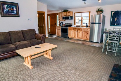 Cozy Cabin with Hot-tub in Estes Park, Colorado - Estes Park, Colorado - glamping.directory
