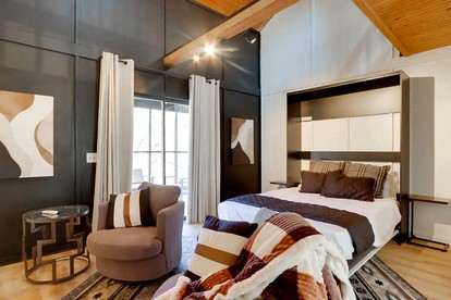 Peaceful Woodland Cabin with Screened Porch & Arcade Near Siloam Springs City Lake, Gentry, AR - glamping.directory