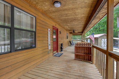 Glamping Cabin in Tennessee's Scenic Landscapes for the Best Vacation in the Great Smokies - Cosby, Tennessee - glamping.directory