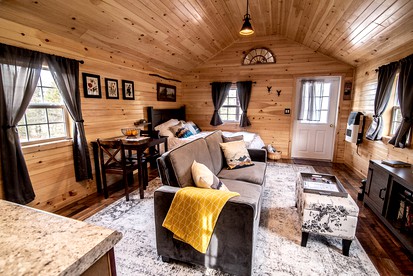 Off-Grid Ringtown Accommodation Ideal for Weekend Getaways in Pennsylvania - Ringtown, Pennsylvania - glamping.directory