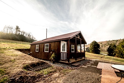 Off-Grid Ringtown Accommodation Ideal for Weekend Getaways in Pennsylvania - glamping.directory