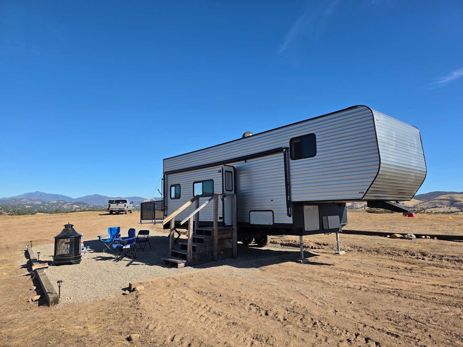Heavenly Views - Lockwood, California - glamping.directory