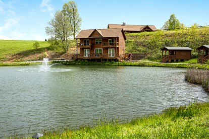 Incredible Waterfront Cabin for a Peaceful Family Getaway near Purlear, North Carolina - glamping.directory