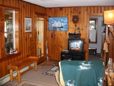 Rustic Lakefront Cottage Rental for Four on Randall Lake, Michigan - Coldwater, Michigan - glamping.directory