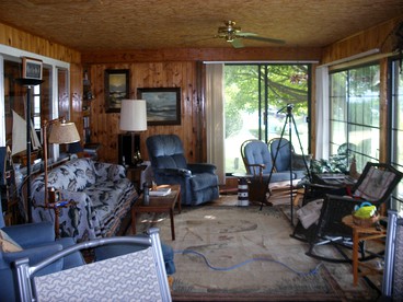 Rustic Lakefront Cottage Rental for Four on Randall Lake, Michigan - Coldwater, Michigan - glamping.directory