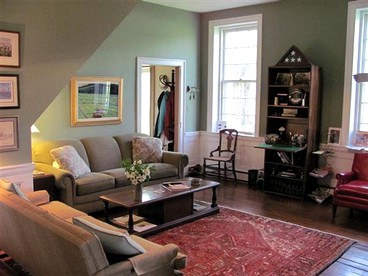 Historic Cottage Getaway on a Working Farm near Lexington, Virginia - Lexington, Virginia - glamping.directory
