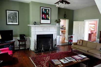Historic Cottage Getaway on a Working Farm near Lexington, Virginia - Lexington, Virginia - glamping.directory