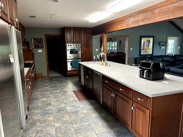 Elevate Your Reunion: Saucier, MS Rental Offering Unrivaled Luxury and All Desired Amenities - Saucier, Mississippi - glamping.directory