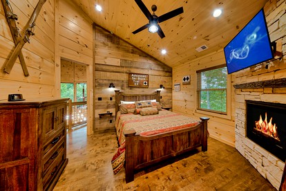Stunning Glamping Lodge for Relaxation and Recreation in Gatlinburg - Gatlinburg, Tennessee - glamping.directory