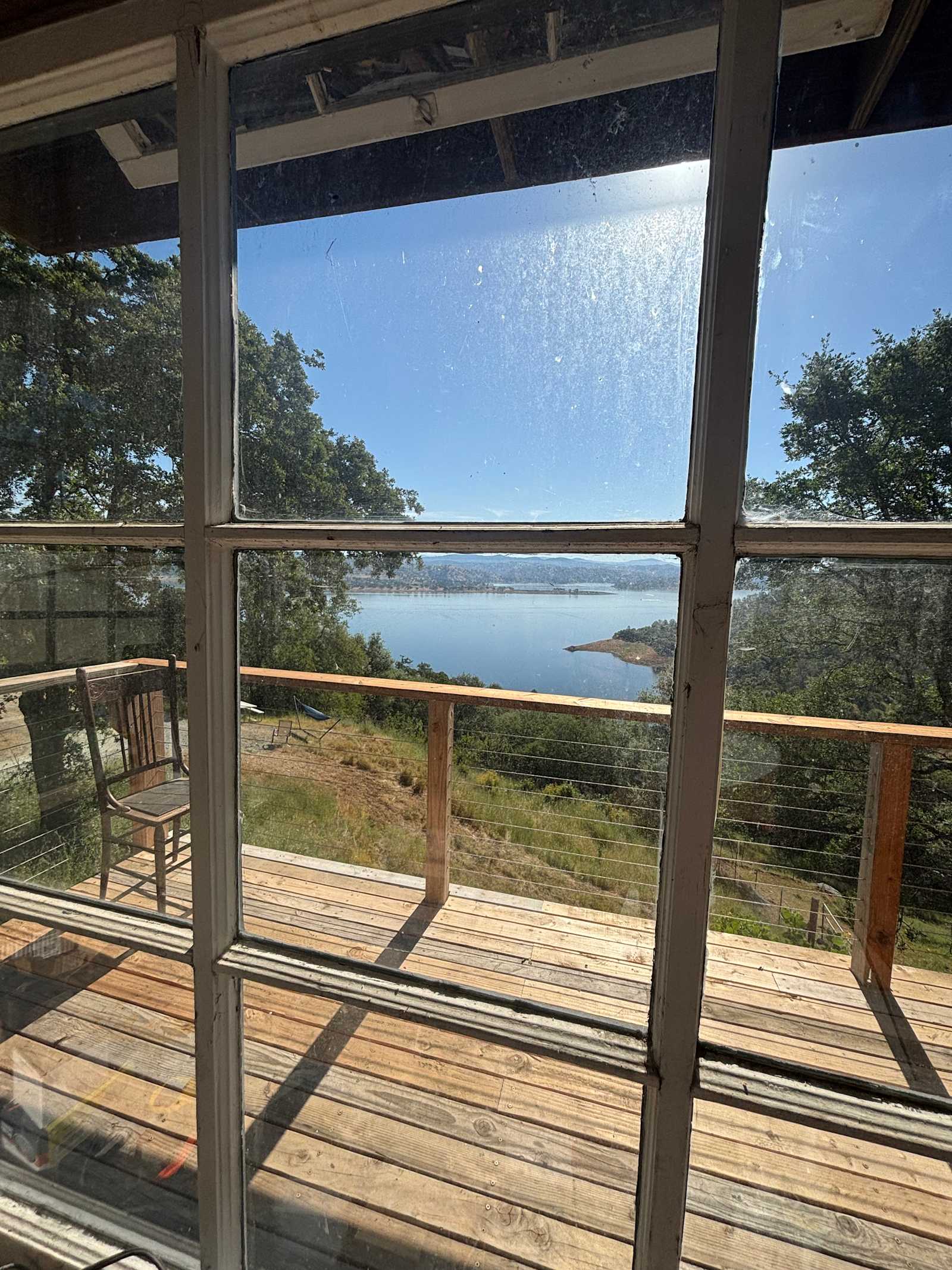 The Painted Lake - Angels Camp, California - glamping.directory