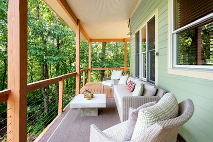 Luxurious Mountain Retreat with Wrap-Around Porches and Hot Tub, Near Asheville and Black Mountain, NC - Fairview, North Carolina - glamping.directory