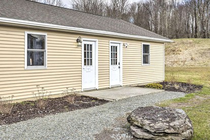 Stunning Pennsylvania Rental for the Perfect Family Getaway - Pleasant Mount, Pennsylvania - glamping.directory