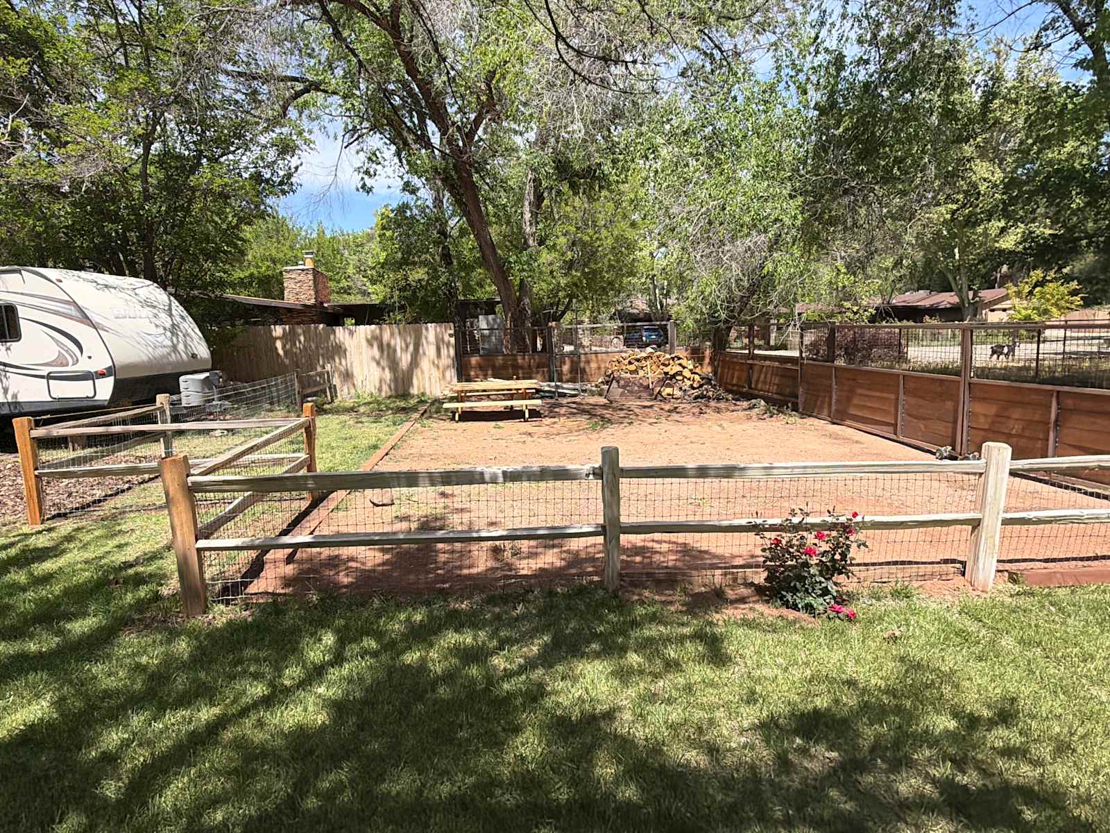 Quiet Homestead - Sedona, Arizona - glamping.directory