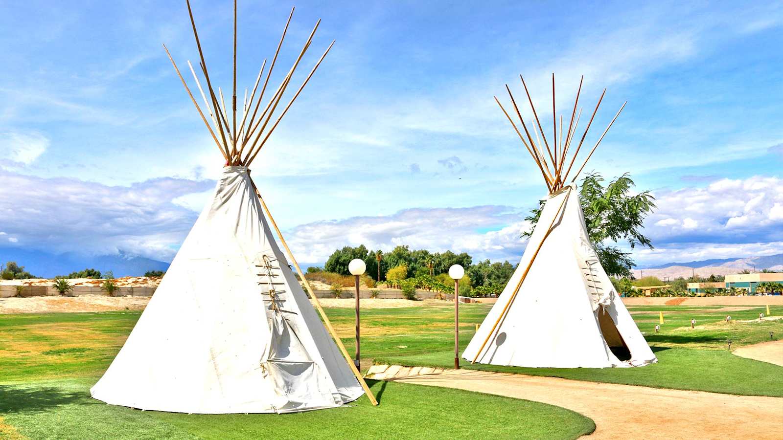 Shadow Hills RV Resort - glamping.directory