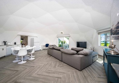 Lakeside Dome Retreat with Sun Deck & Lake Views | 2BR Rental in Clermont, Florida - Clermont, Florida - glamping.directory