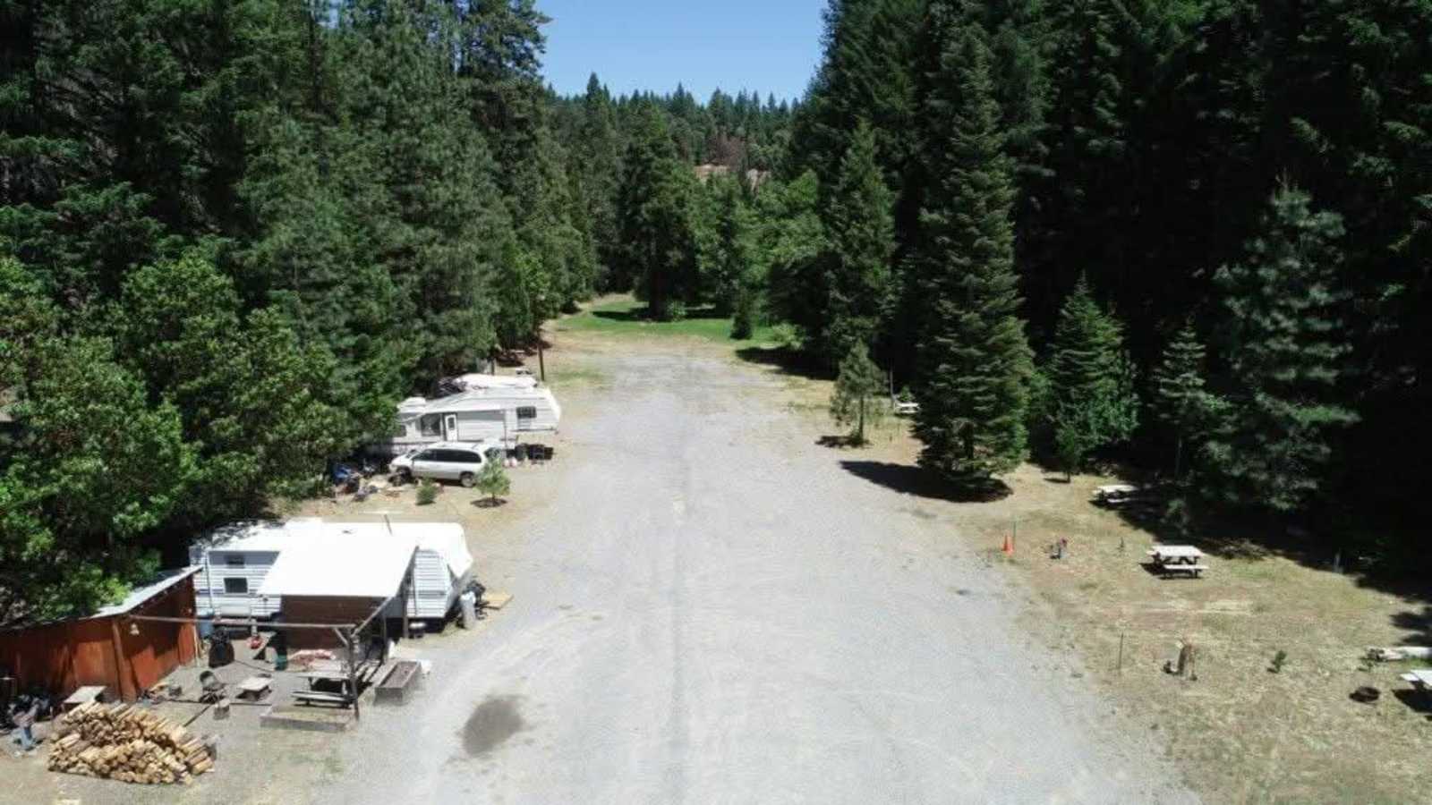 Critter Creek Campground - glamping.directory