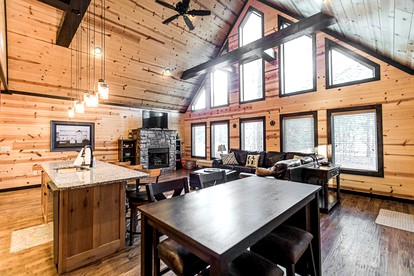 Relaxing Outdoor Escape at a Broken Bow, Oklahoma Glamping Cabin - Broken Bow, Oklahoma - glamping.directory