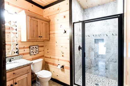 Relaxing Outdoor Escape at a Broken Bow, Oklahoma Glamping Cabin - Broken Bow, Oklahoma - glamping.directory
