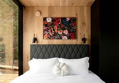 Whimsical Flower-Inspired Mirror Cabin by the Lake in the Enchanted Forests of Texas - Bastrop , Texas - glamping.directory