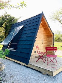 Comfort Camping Retreat with Fire Pit & Picnic Area in Humboldt, Kansas - Humboldt, Kansas - glamping.directory