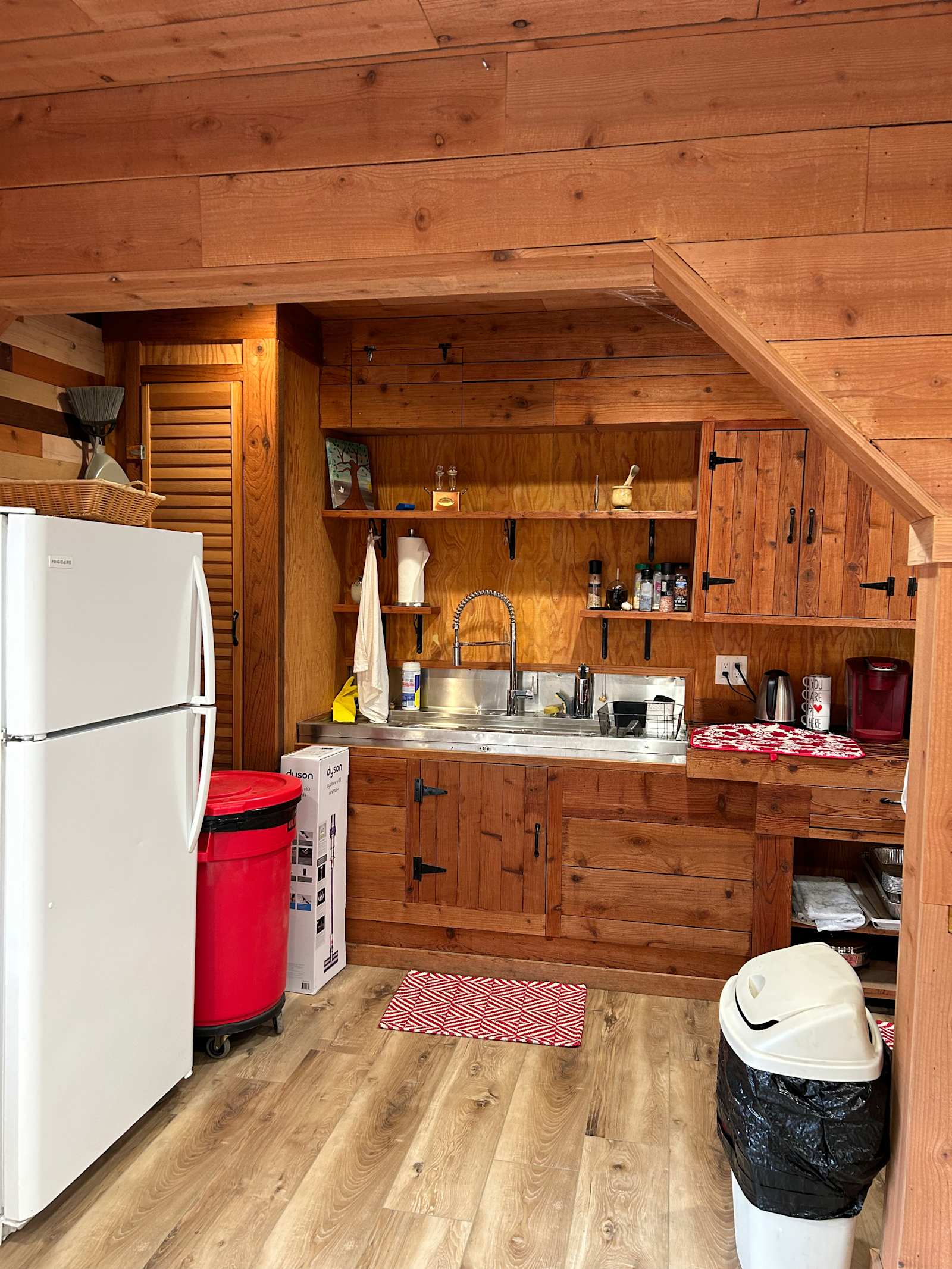 Barn Side - Site 3 -91C - Healdsburg, California - glamping.directory