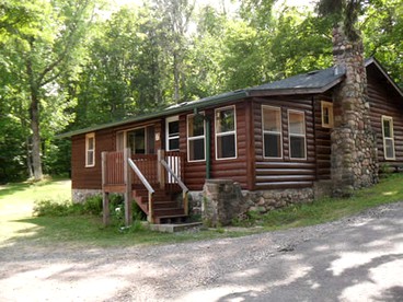 Enchanting Woodland Cabin Perfect for a Family Getaway on Moose Lake, Wisconsin - glamping.directory