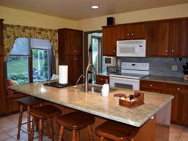 Luxury Camping Cottage Accommodation with Jacuzzi in North Chatham, Cape Cod - North Chatham, Massachusetts - glamping.directory
