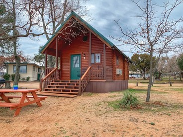 Unwind at Lake Buchanan: Charming Cabin, Panoramic Views, Outdoor Activities & Vineyards in Texas - glamping.directory