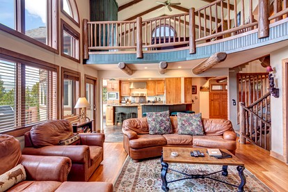 Breathtaking Mountain Vacation Rental with Hot Tub in Breckenridge, Colorado - Breckenridge, Colorado - glamping.directory