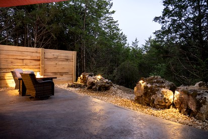 Romantic Safari Tent Hideaway Surrounded by Majestic Mountains near the Sparkling Lake in Branson Missouri - Branson, Missouri - glamping.directory