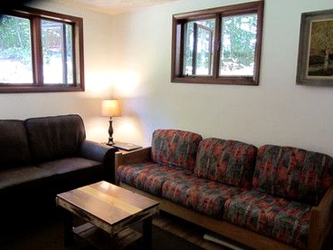 Mountain Cabin Rental with Modern Amenities in Lake Placid, New York - Lake Placid, New York - glamping.directory