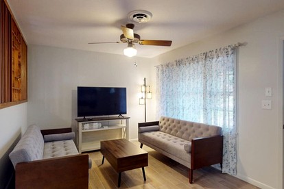 Remodeled Mid-Century Home Near Downtown & Hwy 6 in College Station, Texas - Navasota, Texas - glamping.directory