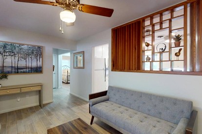 Remodeled Mid-Century Home Near Downtown & Hwy 6 in College Station, Texas - Navasota, Texas - glamping.directory