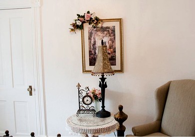 Beautiful Bed and Breakfast for a Romantic Getaway in Southern Montana - Hungry Horse, Montana - glamping.directory