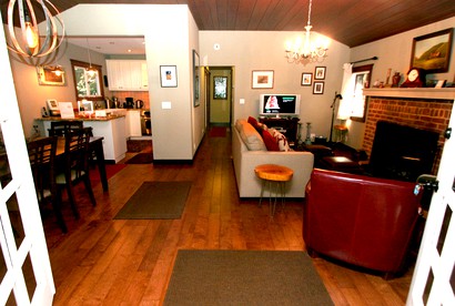 Pet-Friendly Cabin Rental for Glamping in Northern California - Guerneville, California - glamping.directory