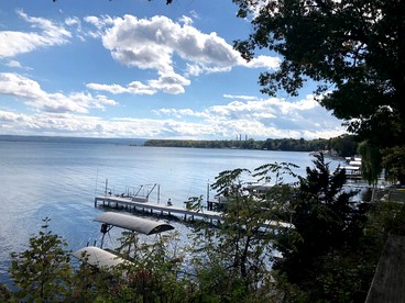 Charming Pet-Friendly Cottage Seconds from Lake near Rochester, New York - Torrey, Utah - glamping.directory
