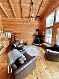 Pet-friendly Riverfront Cottage Amazing to Immerse into the Wildlife in Hiram, Maine - Hiram, Maine - glamping.directory