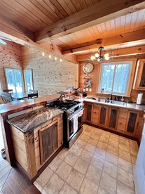 Pet-friendly Riverfront Cottage Amazing to Immerse into the Wildlife in Hiram, Maine - Hiram, Maine - glamping.directory