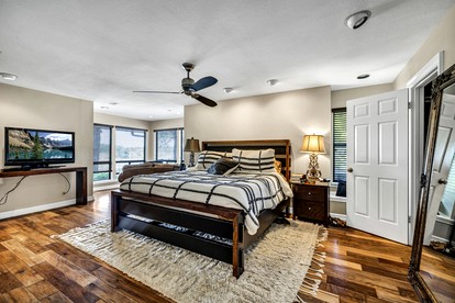 Fascinating Lakefront Vacation Rental with Fireplace in Austin, Texas - Austin, Texas - glamping.directory