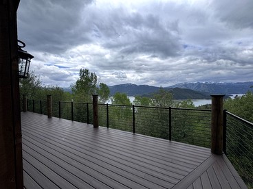 Mountain Cabin with Lake Views and Hot Tub Near Palisades Reservoir, Idaho - Irwin, Idaho - glamping.directory