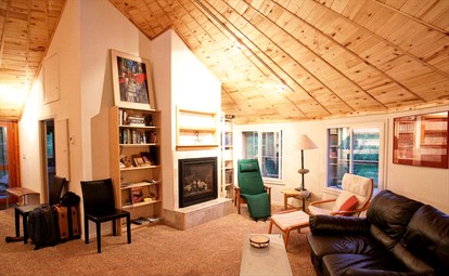 Stunning Yurt Rental for a Secluded Getaway near the Grand Mesa National Forest, Colorado - Paonia, Colorado - glamping.directory