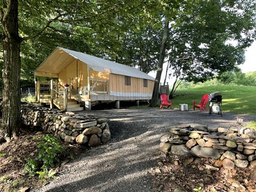 Gorgeous Tent Rental for Vermont Getaways in Nature - glamping.directory