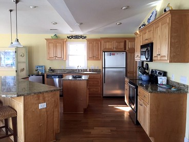 Luxury Vacation Rental with Outdoor Pool and Gorgeous Ocean Views in Holden Beach, North Carolina - Holden Beach, North Carolina - glamping.directory