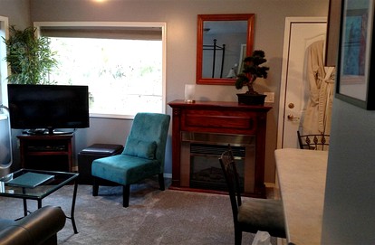 Bed and Breakfast Suite Rentals with Balconies for a Vacation to Juneau, Alaska - Juneau, Alaska - glamping.directory