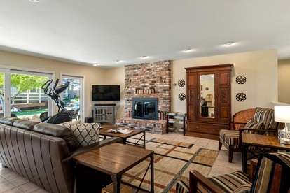 Breathtaking Villa with Sauna and Heated Pool in Sebastopol, California - Sebastopol, California - glamping.directory