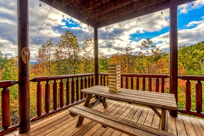 Smoky Mountain Views Cabin in Sevierville, Tennessee for Family Glamping - Sevierville, Tennessee - glamping.directory