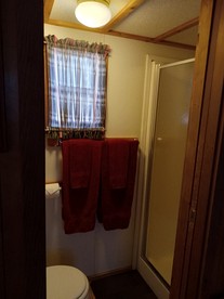 Charming Cabin with Private Bath and Wi-Fi near Lake Mead National Recreation Area, Arizona - Meadview, Arizona - glamping.directory