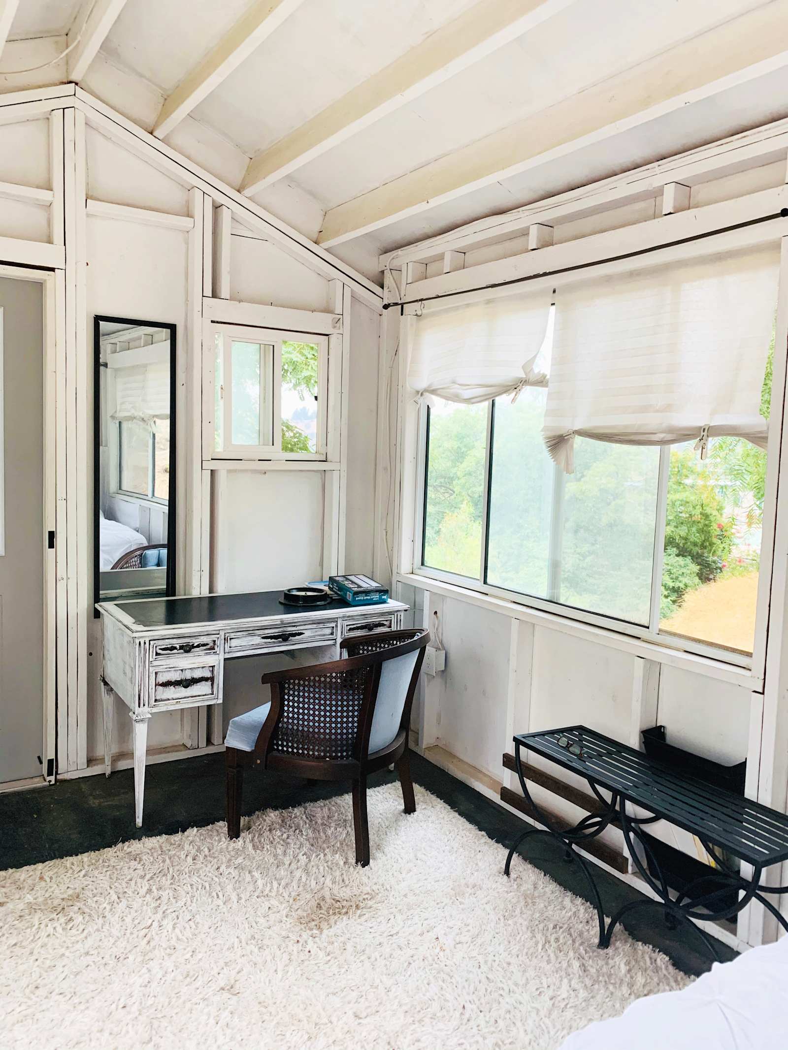 Tiny Home Cabin in the Hills - Sunland, California - glamping.directory
